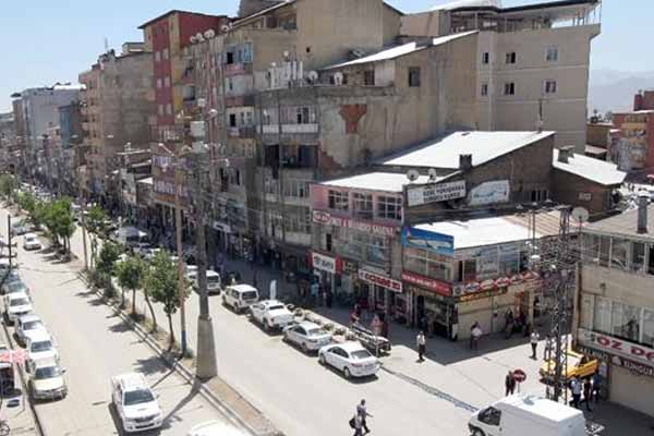 Yüksekova ve Cizre’de il olma sevinci