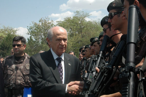Bahçeli'den Özel Harekat ziyareti