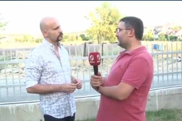 Muhabir Atalay Demirci'nin yüzüne tükürdü