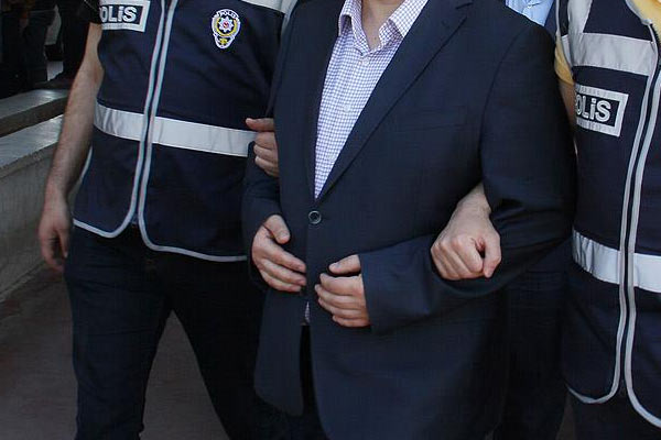 'FETÖ' soruşturmasına 127 tutuklama