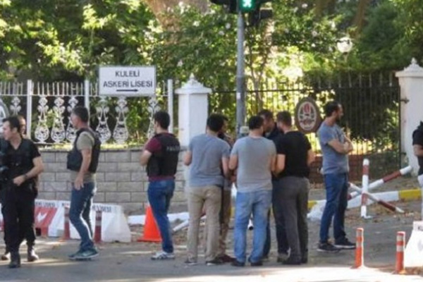 Kuleli Askeri Lisesi’nde bulunan öğrenciler ile erler o geceyi anlattı