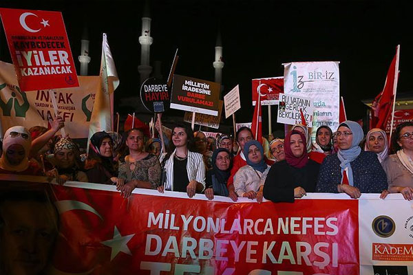 STK'lardan darbe girişimine kınama