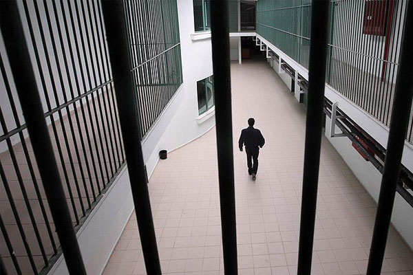 Adana'da cezaevlerinde 47 kişi uzaklaştırıldı