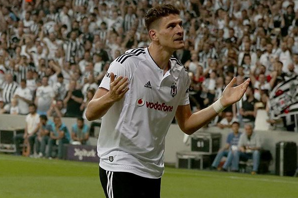 Mario Gomez'den Beşiktaş taraftarına müjde!