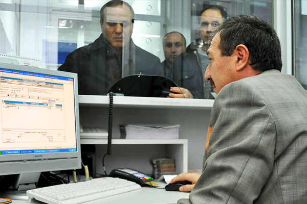 Memurların yıllık izin yasağı kaldırılıyor mu?