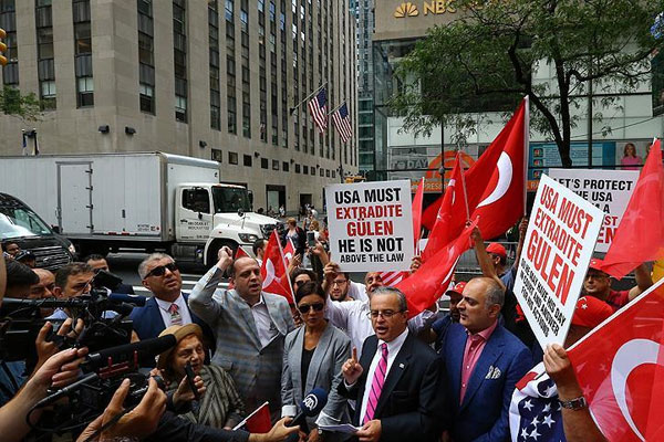 NBC New York'ta protesto edildi