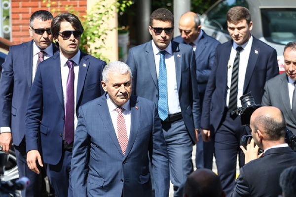 Başbakan Yıldırım, kurmaylarını topladı