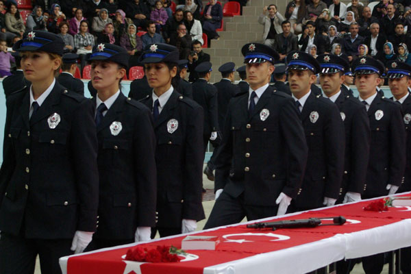 10 bin polis adayı alınacak