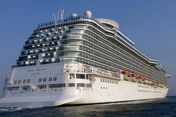 Kruvaziyer yolcu diğer turistlerden daha fazla harcıyor