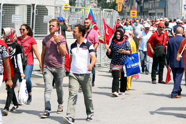 CHP yürüyüşü iptal etti