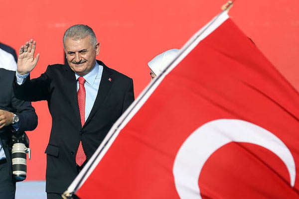 Binali Yıldırım: FETÖ Türkiye'ye getirilecek
