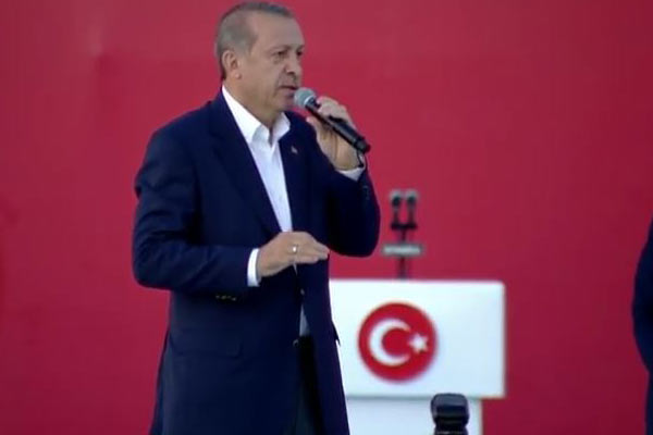 Cumhurbaşkanı Erdoğan: İdam önüme gelirse imzalayacağım