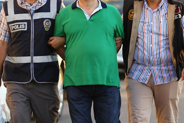 Gaziantep'te FETÖ'den 198 kişi tutuklandı