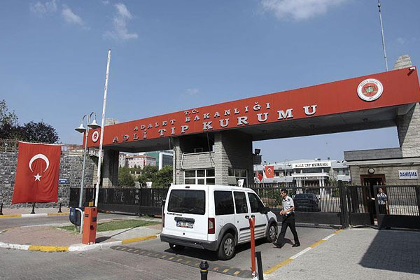 Adli Tıp Kurumu'nda 7 tutuklama