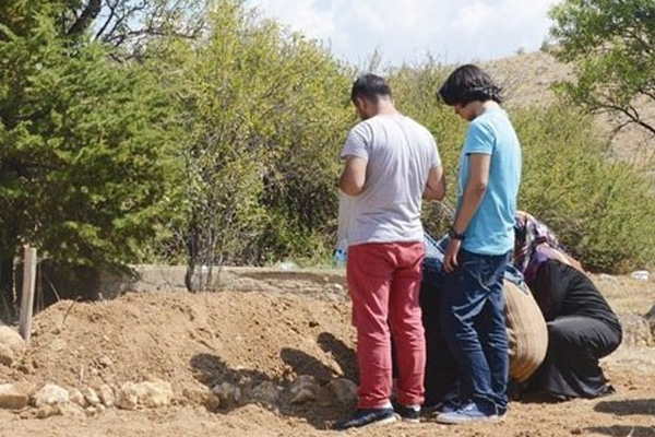FETÖ'cü öğretmen gözaltındayken öldü
