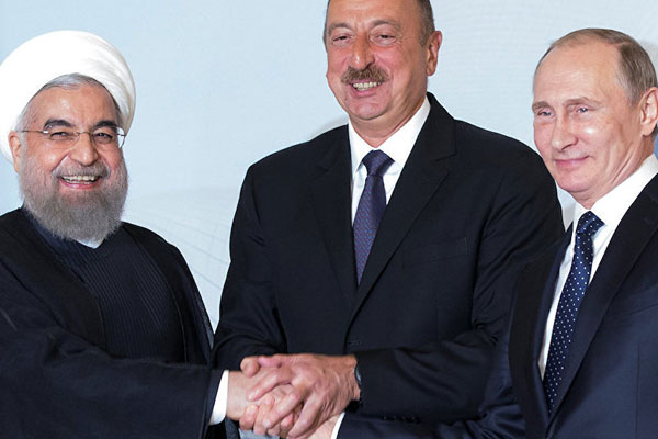 Bakü'de Aliyev-Ruhani-Putin görüşmesi