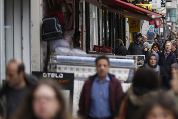 Yanlış iltica başvurusu başına işler açtı