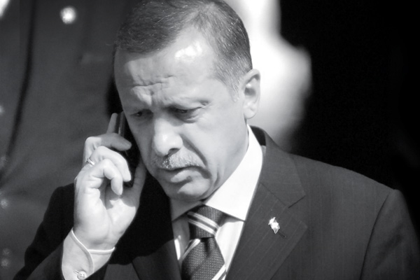 Turkcell'den Erdoğan imzalı telefon