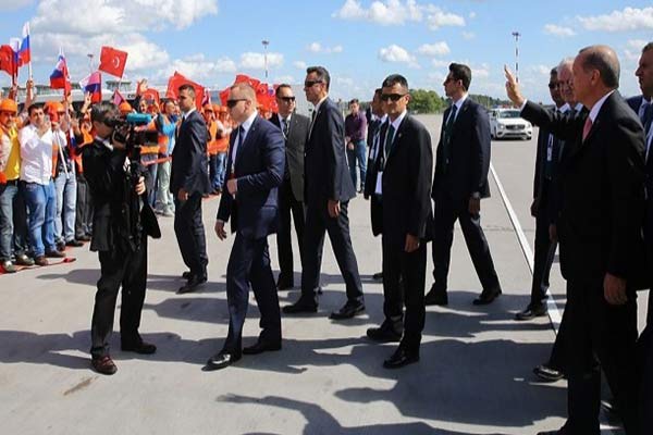 Gurbetçilerden Erdoğan'a karşılama