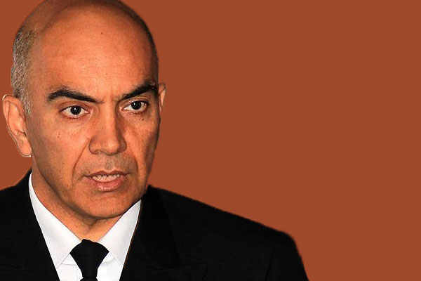 Firari tümamiral ABD'den sığınma istedi