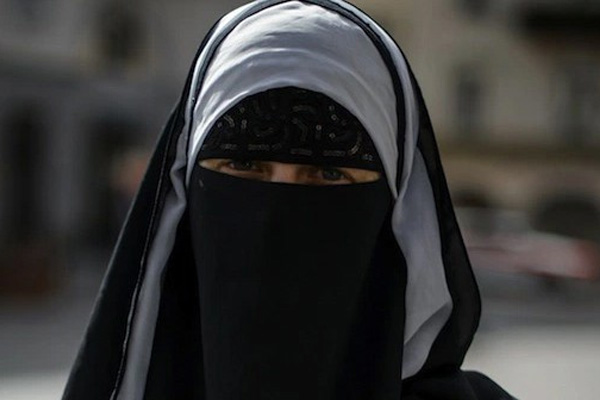 Almanya ‘burkaya yasak’ getiriyor