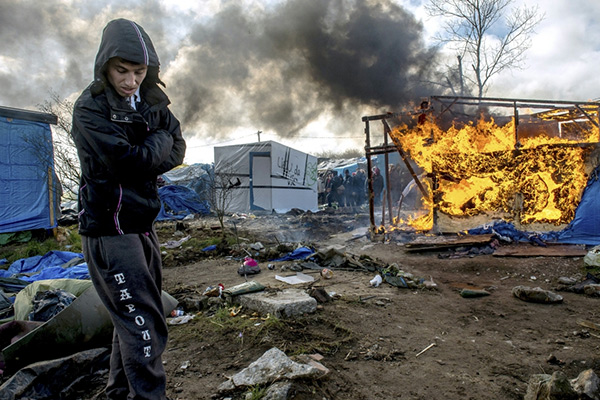 Fransa'dan halka çağrı: Mültecilere evinizi açın