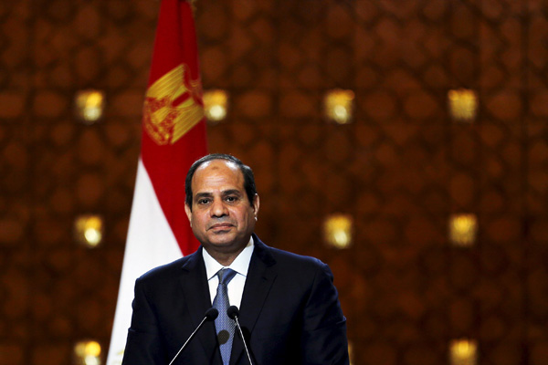 Sisi'den Mısır'a darbe üstüne darbe