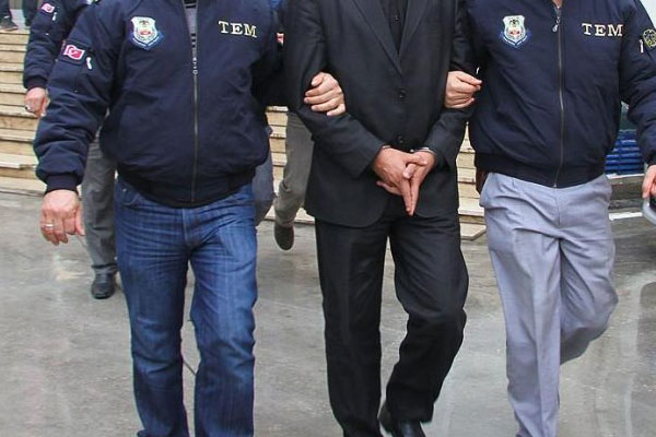 Kayseri'de 8 avukat tutuklandı