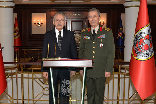 Kılıçdaroğlu, Orgeneral Hulusi Akar'ı ziyaret etti