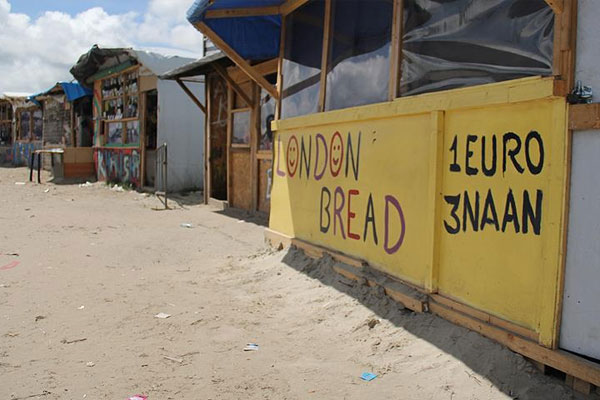 'Jungle'daki dükkanları kapanmayacak