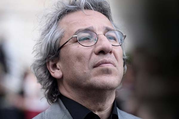 Can Dündar OHAL bitene kadar dönmeyecek