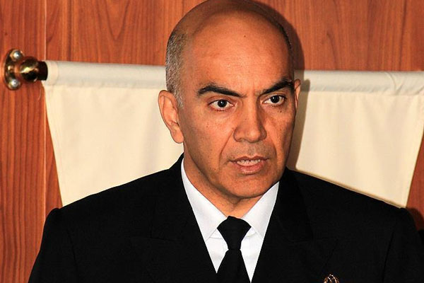 NATO, darbeci amirali sildi