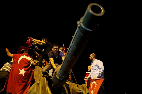 CIA 15 Temmuz'u yazdı