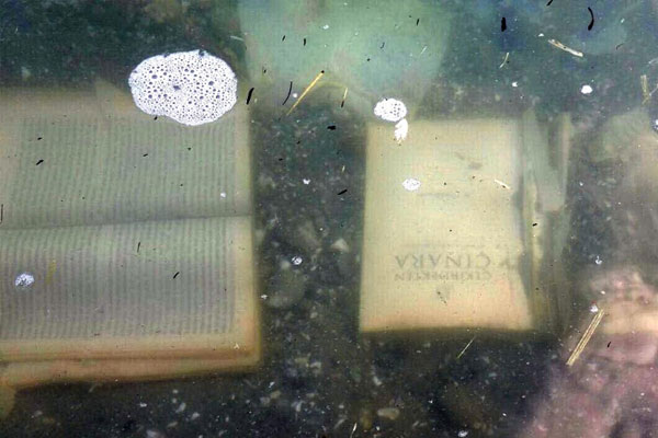 Atatürk Barajı’nda FETÖ’ye ait kitaplar bulundu