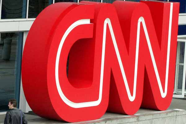 CNN, ABD'li Müslüman kadını IŞİD'li olarak gösterdi
