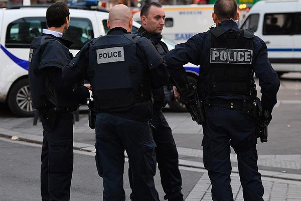 Fransa'da Roman kampına saldırı