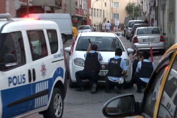 İstanbul’da polise camlı saldırı: 1 yaralı