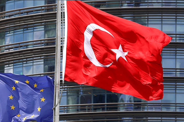 Almanya'dan vize serbestisi açıklaması