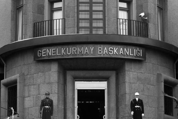 'Geri çağırılan pilotlar memnun değil'
