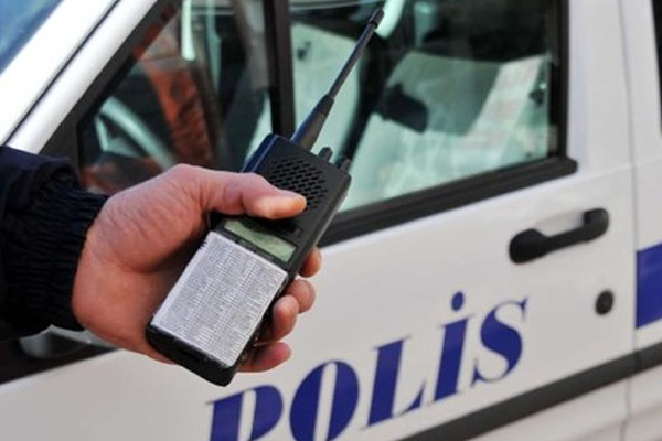 Yaralılara ambulans için polise 'gerekirse silah çekin' talimatı