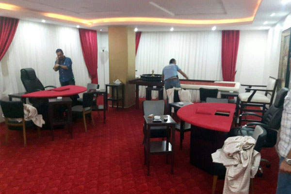 Hukuk bürosu görünümlü kumarhaneye baskın