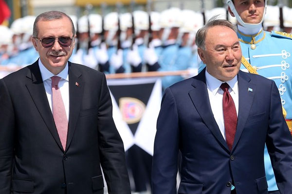 Kazakistan'da FETÖ okullarına denetleme geliyor