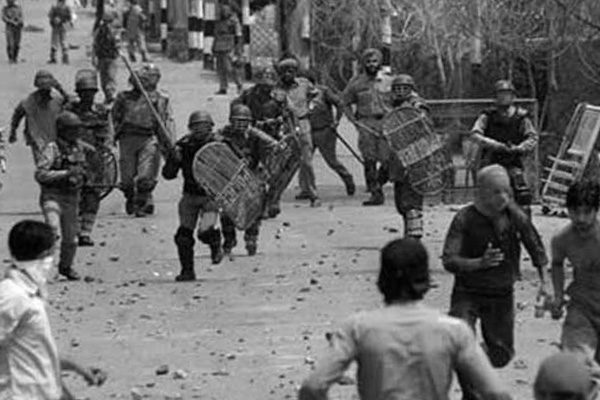 Pakistan'dan Hindistan'a 'Keşmir' daveti