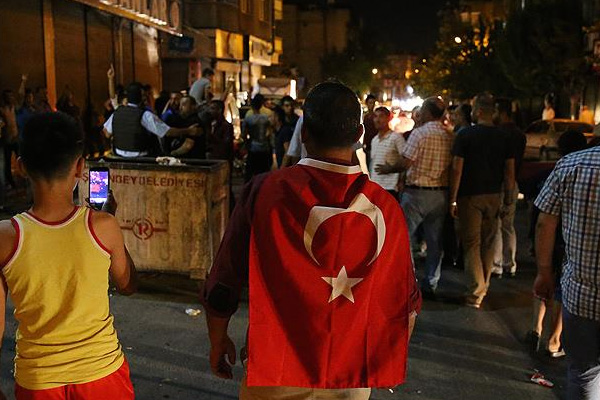 Vatandaşlar Gaziantep'teki saldırıyı lanetledi