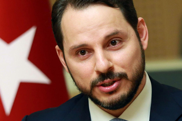 Enerji Bakanı, elektrik şirketlerini uyardı