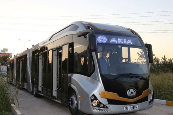 Türkiye ilk metrobüsünü üretti