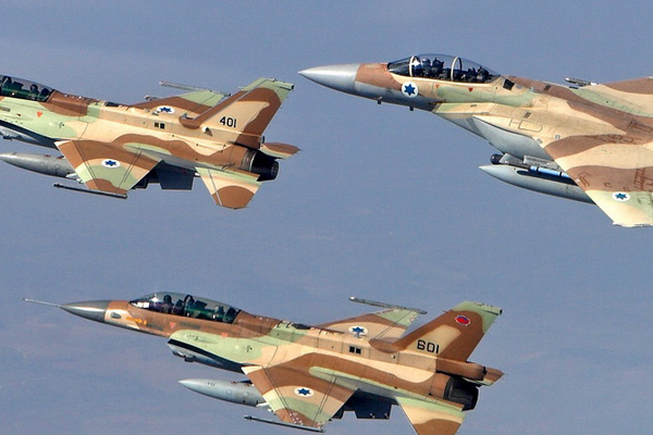 İsrail, Suriye'yi vuruyor