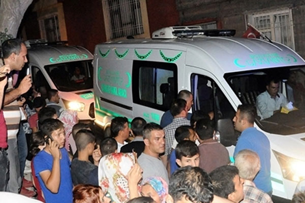 'Gaziantep'te bomba yeleği bebek arabasına konup bir çocuğa verildi'