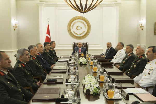 YAŞ bugün toplanıyor