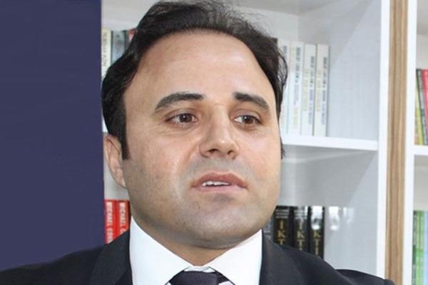 Vali yardımcısı, gözaltındaki hâkime evlilik teklif etti